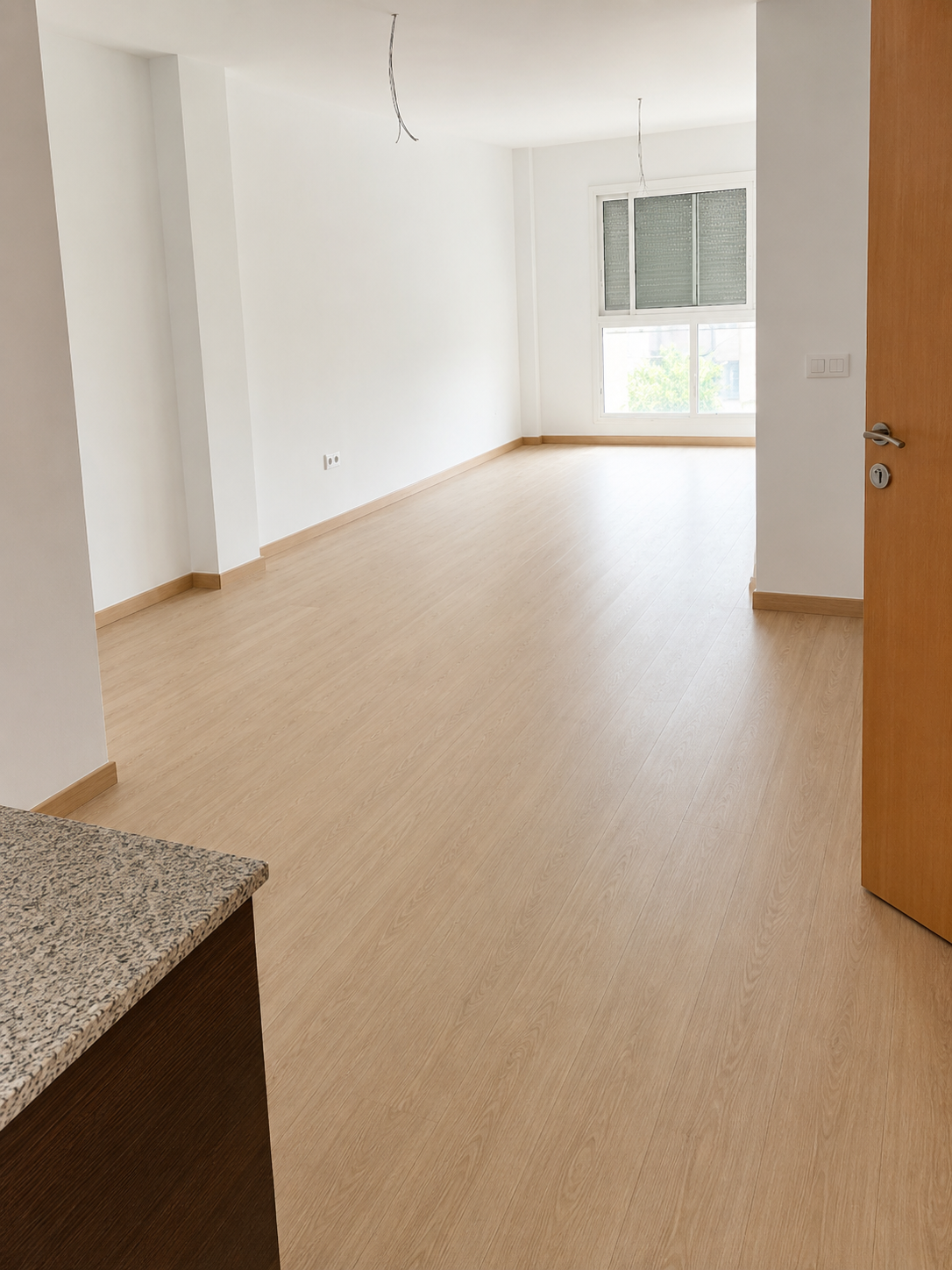 Estancia luminosa de una vivienda de Joan Maragall